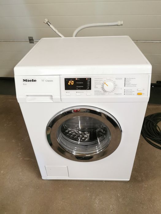 Pralka Miele Model WDA 111 WCS Classic
Linia wzornicza Classic
Ładowność w kg 7,0