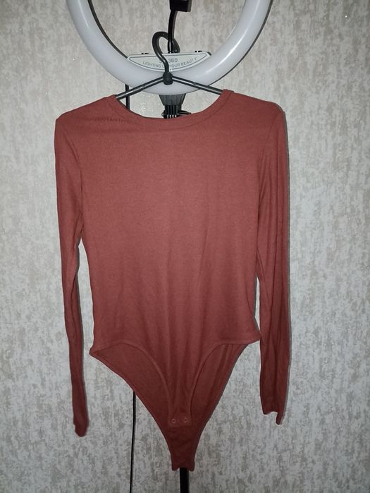 Продам свитшот женский