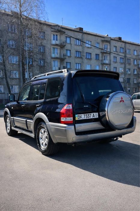 Mitsubishi pajero Wagon 2006