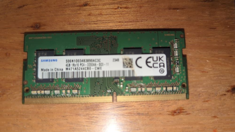 модуль оперативної пам'яті для ноутбука Samsung DDR4 4 ГБ  3200 МГц