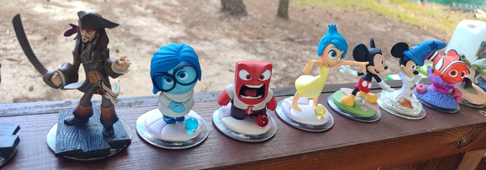 Kolekcja figurek Disney Infinity i inne 22 sztuki
