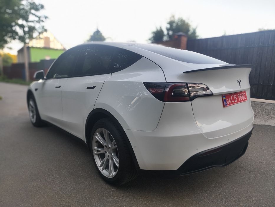 Tesla Model Y 21 р. 82 кВ. Київ