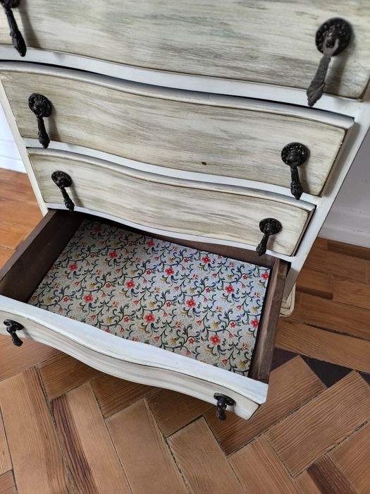 Movel de apoio com gavetas