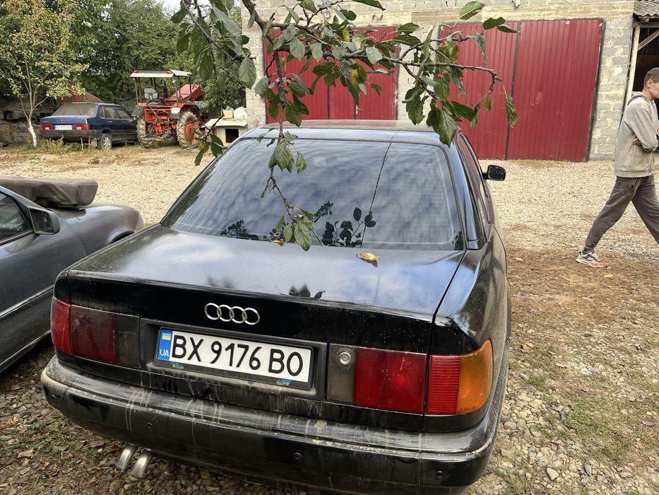 Продам ауді 100с4