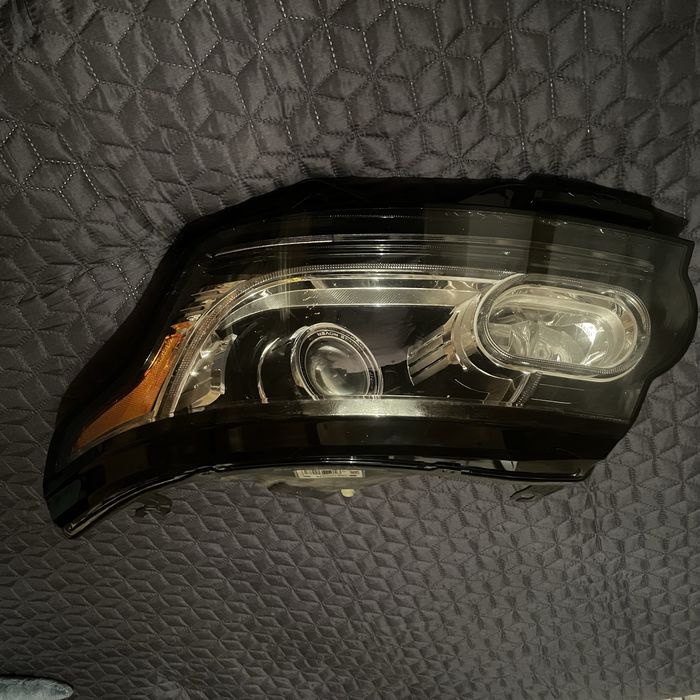 Lampa przednia lewa range rover vogue l405