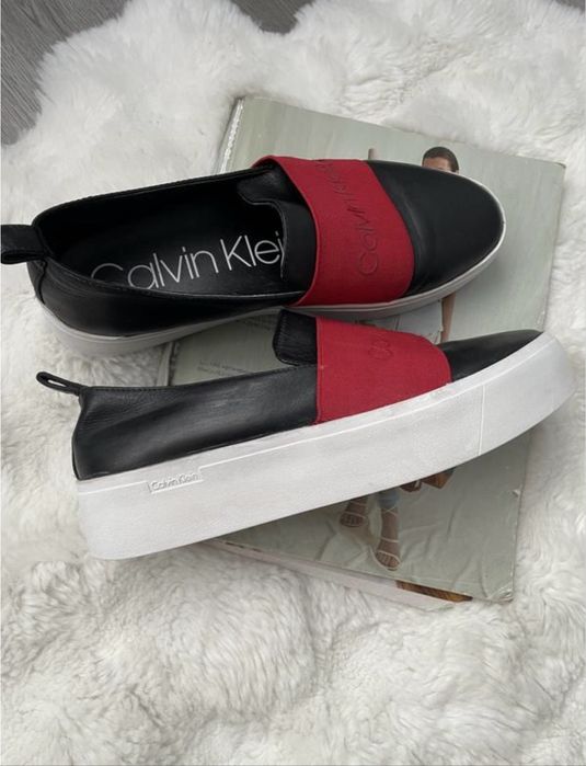 фірмові кеди на високій підошві