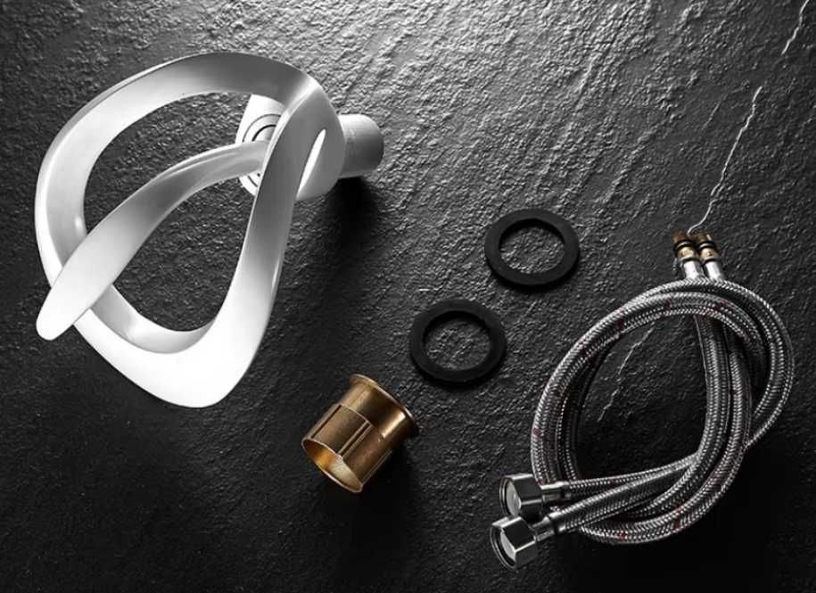 Bateria umywalkowa BIAŁA Nowoczesny kran łazienkowy nablatowy wodospad