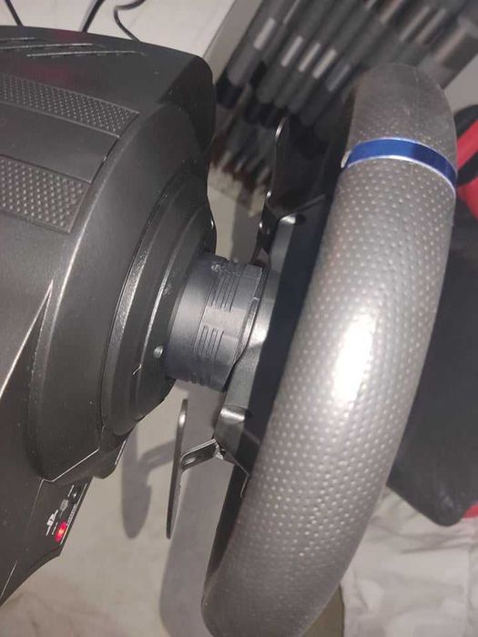 Simulador com volante Thrustmaster T300 RS GT Edition  PS5/PS4/PS3/PC