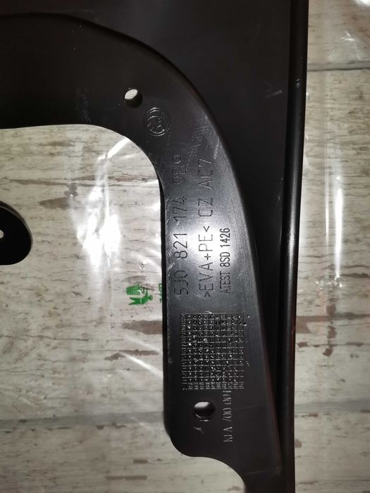 Брызговики оригинальные передние для Fabia 2, Roomster, Skoda, VAG