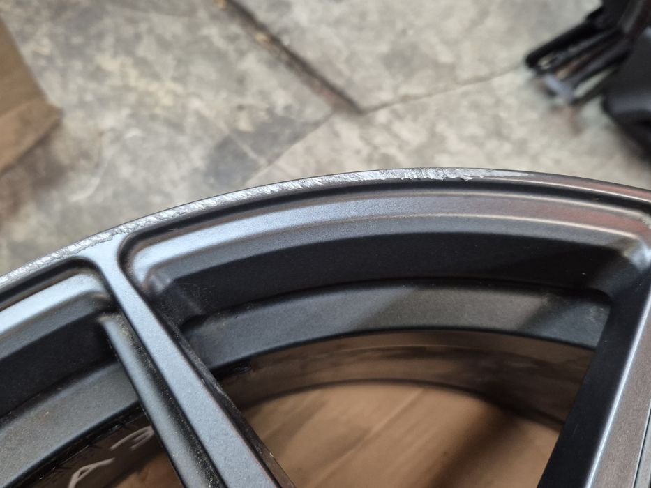 Tesla Model 3 felga 20" Borbet 5x114.3  8.5J  ET40