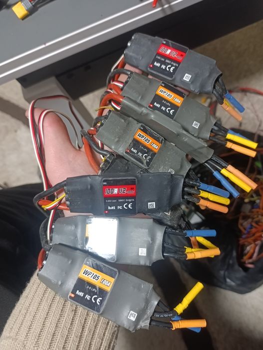 Запчастини фпі дронів і все