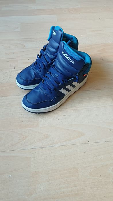 Buty marki Adidas wysokie 39 rozmiar
