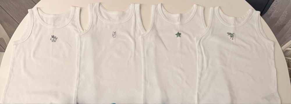 Набір 5-6 років: плюшевий халат, труси-боксери Next 11 шт, 4 майки