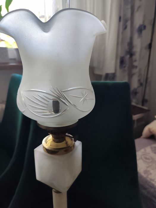 Lampa kolumnowa mosiądz onyks