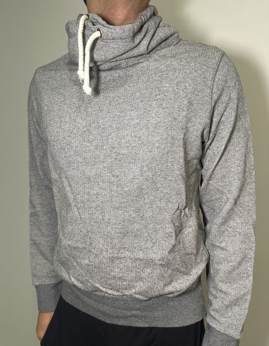 Camisola gola alta homem