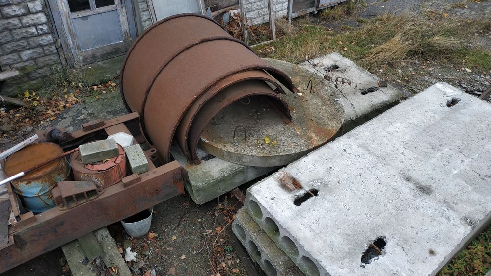 Формы для изготовления усиленных бетонных колец