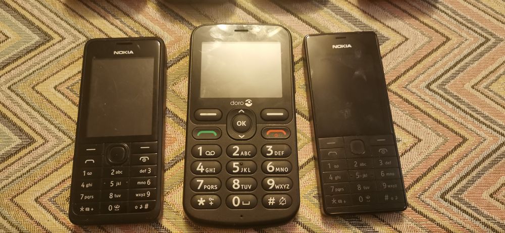 Telefony 7 sztuk