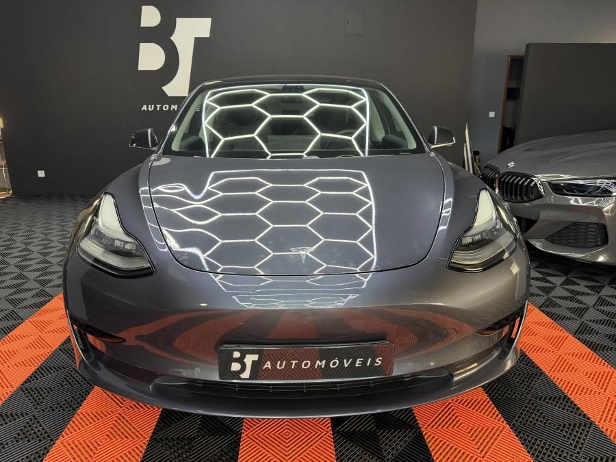 Tesla Model 3 Standard Range Plus RWD511338636431872002