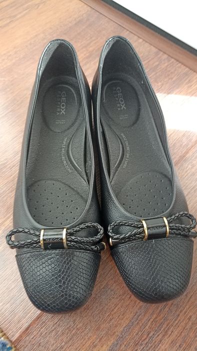 Sabrinas Geox pretas NOVAS 37