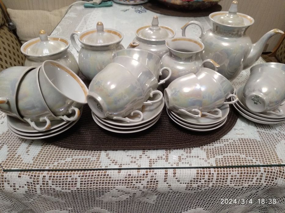 Чайний та кавовий сервіз