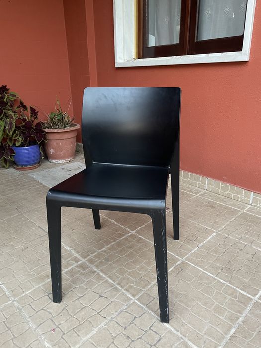 Cadeira Arper Juno – Design Italiano (Made in Italy)
