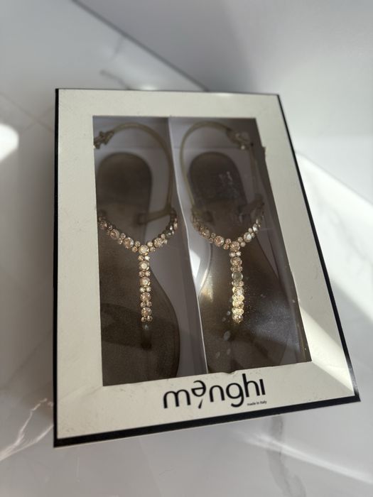 Босоножки Menghi