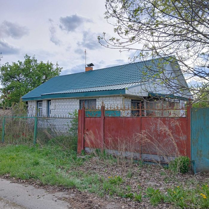 Семиполки Бровари район продам будинок 78,8 м2 на ділянці 25 с