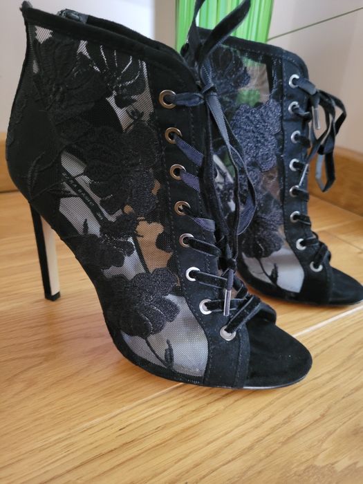 Botki/ czółenka  koronkowe r. 36 zara nowe