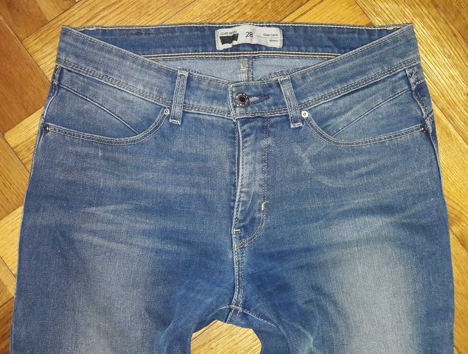 Spodnie damskie jeans Levis skinny 28