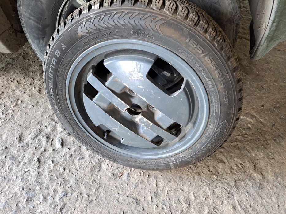 Nokian hakkapeliitta 8 155/65/14 2шт, с дисками