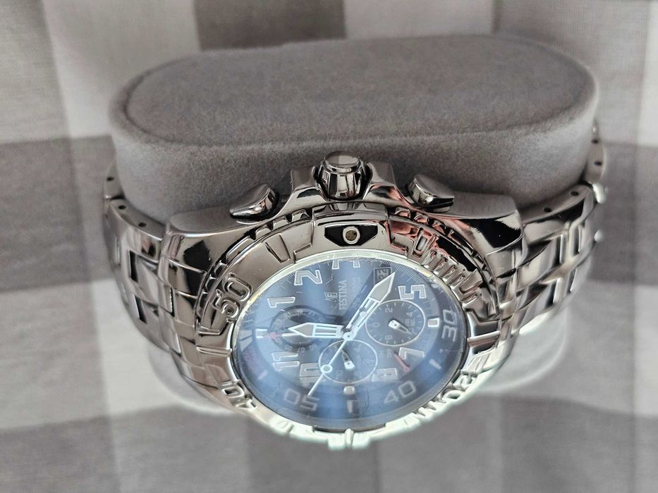 Relogio Festina  Swiss Made Cronometro VALOR NA LOJA 400 EUROS..