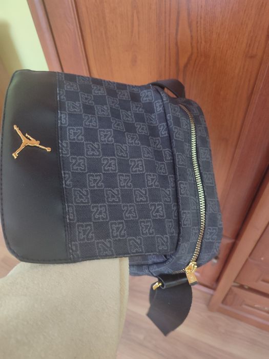 Барсетка чоловіча