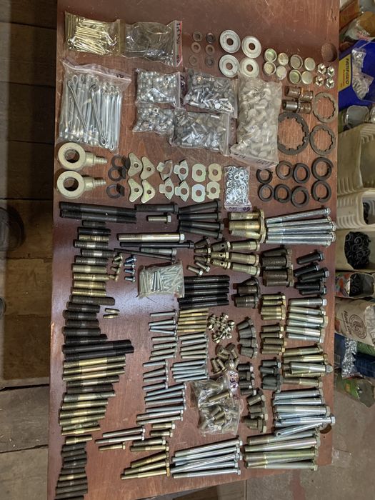 Крепёжные изделия для авто