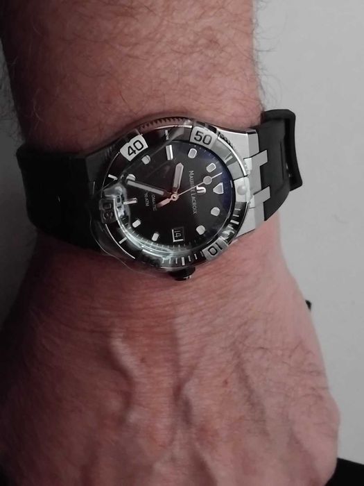 Акція!Новий Maurice Lacroix Aikon Automatic AI6057-SSL20-330-2