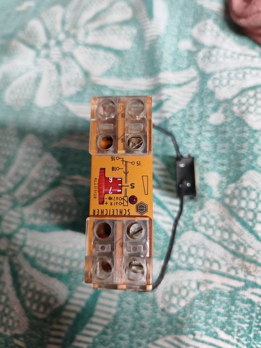 Реле часу Schleicher