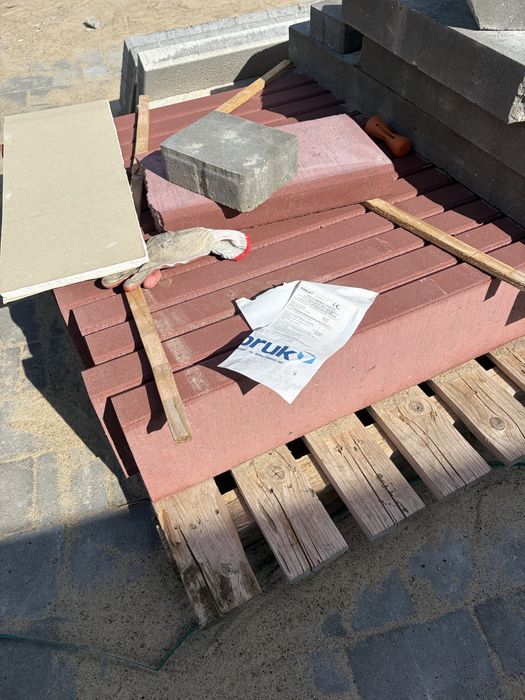 Obrzeża kraweznik ceglasty czerwone polbruk 6x20x100