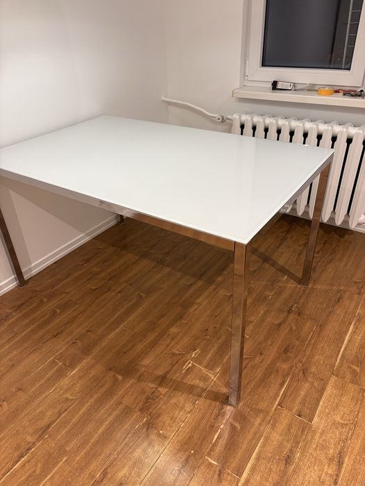 Stół szklany z ikea