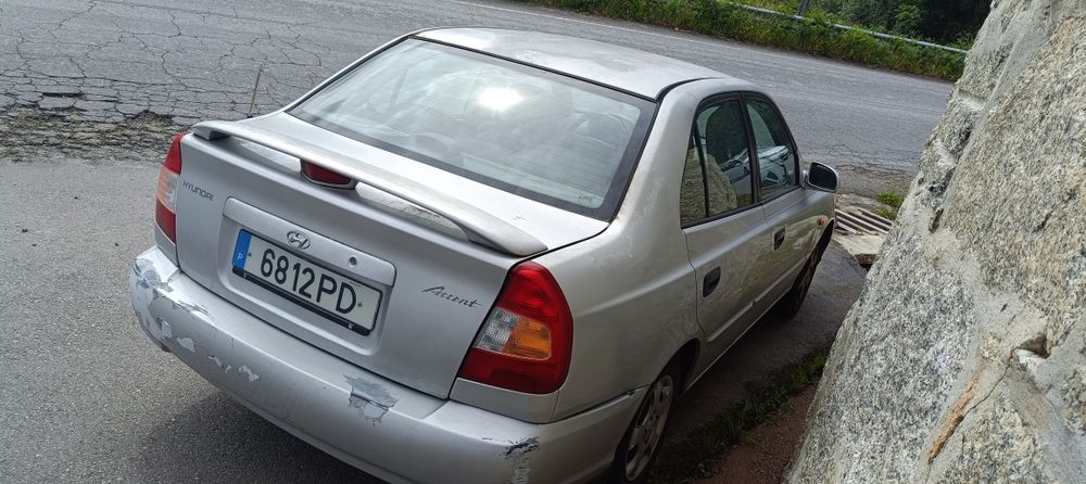 Hyundai accent ano 2000