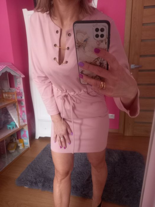 Sukienka pudrowy róż