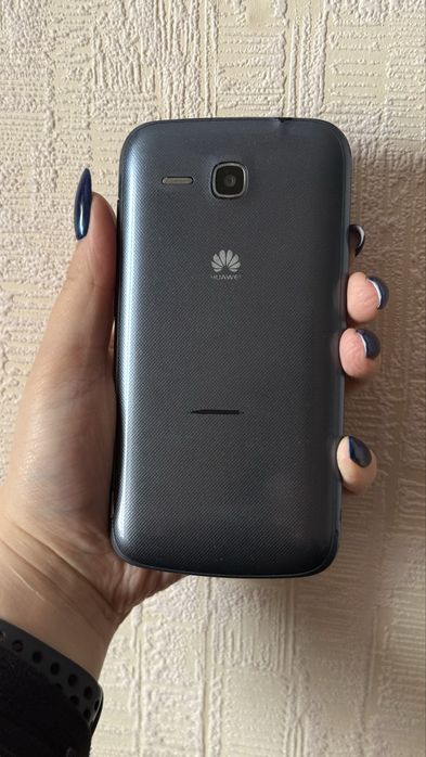 Huawei  Y600-U20