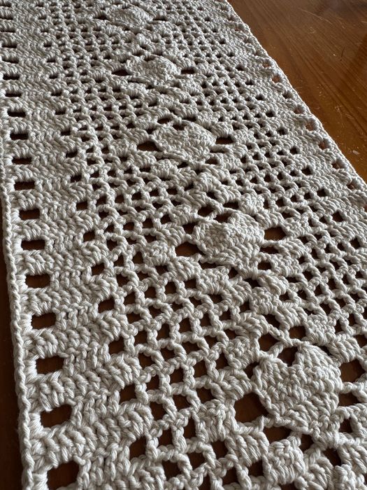 Trilho de mesa croche