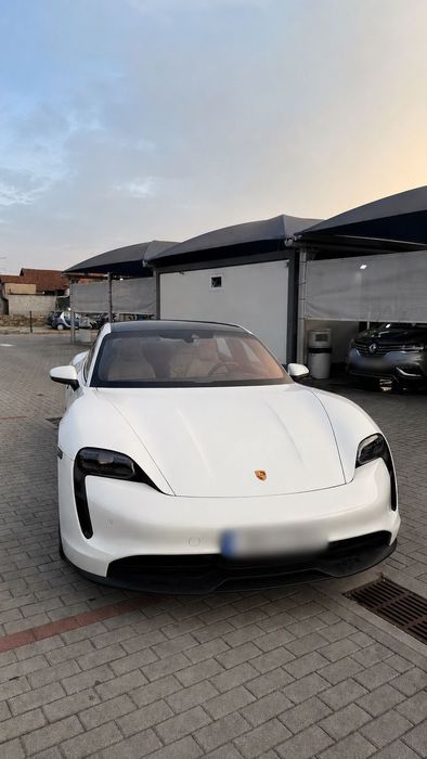 Porsche Taycan Performance Battery Plus