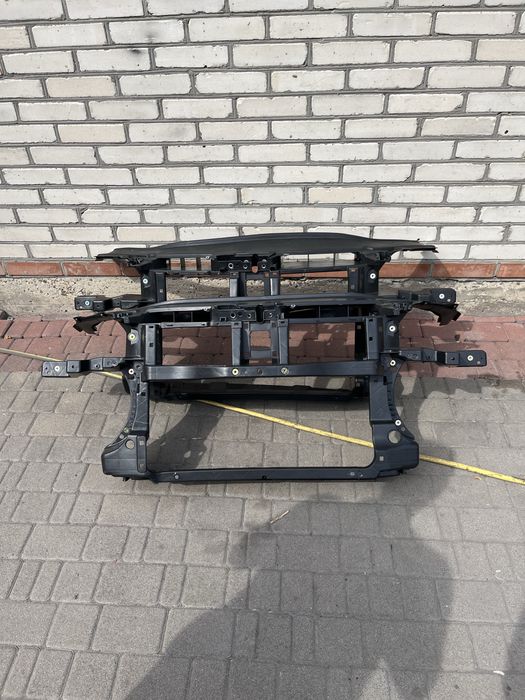 Передня панель (телевізор) Volkswagen Passat B6