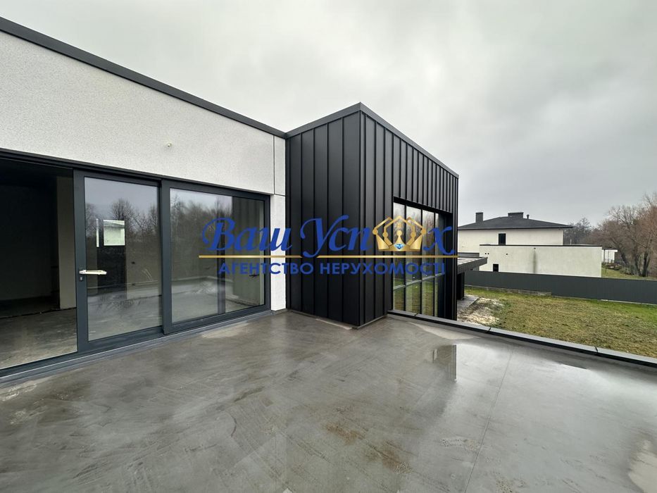 Продаж будинку з виходом на озеро у місті. село Крушинка.