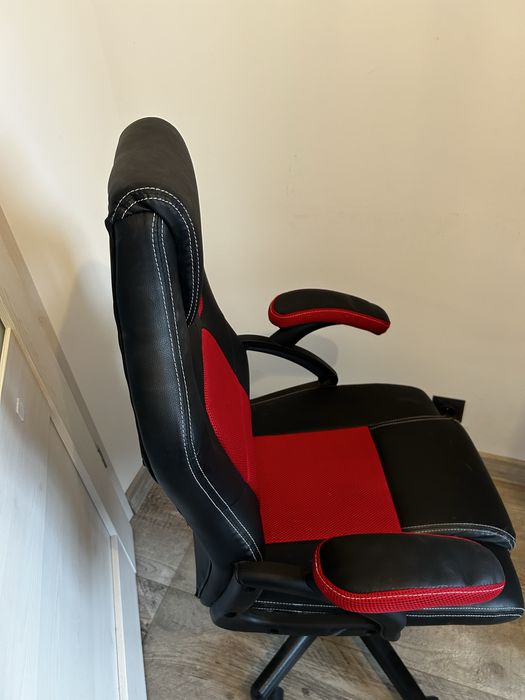 Fotel biurowy młodzieżowy