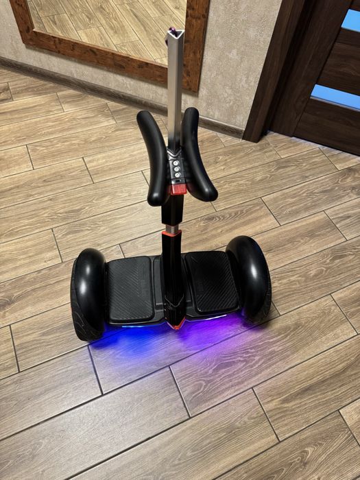 Продаю гироскутер ninebot mini pro