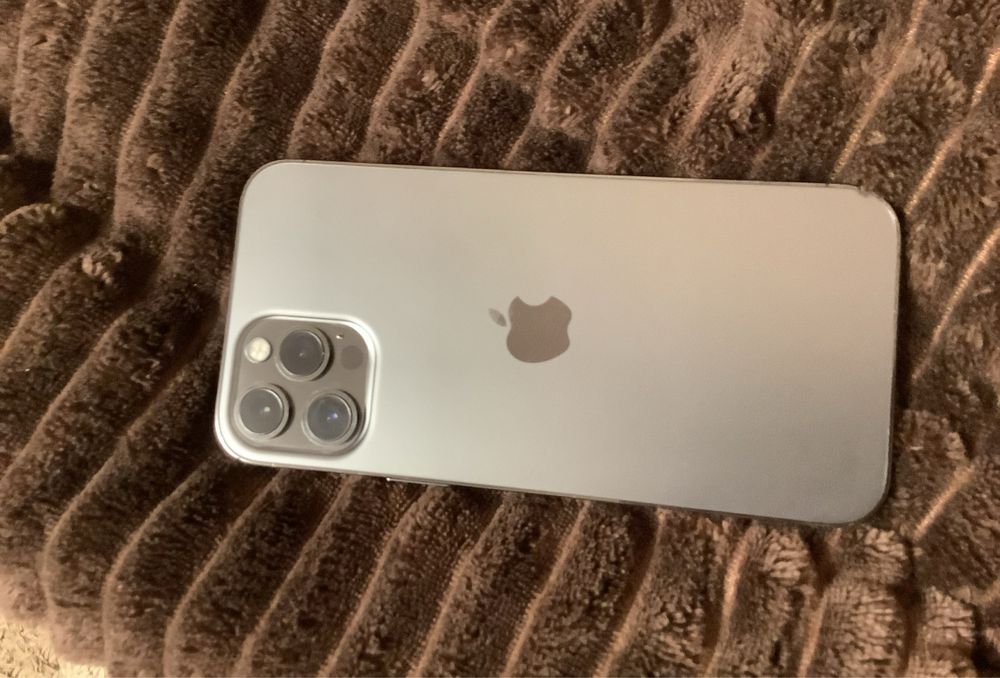 iPhone 12 про Макс