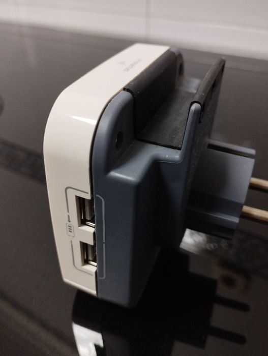 Tomada com USB Dupla