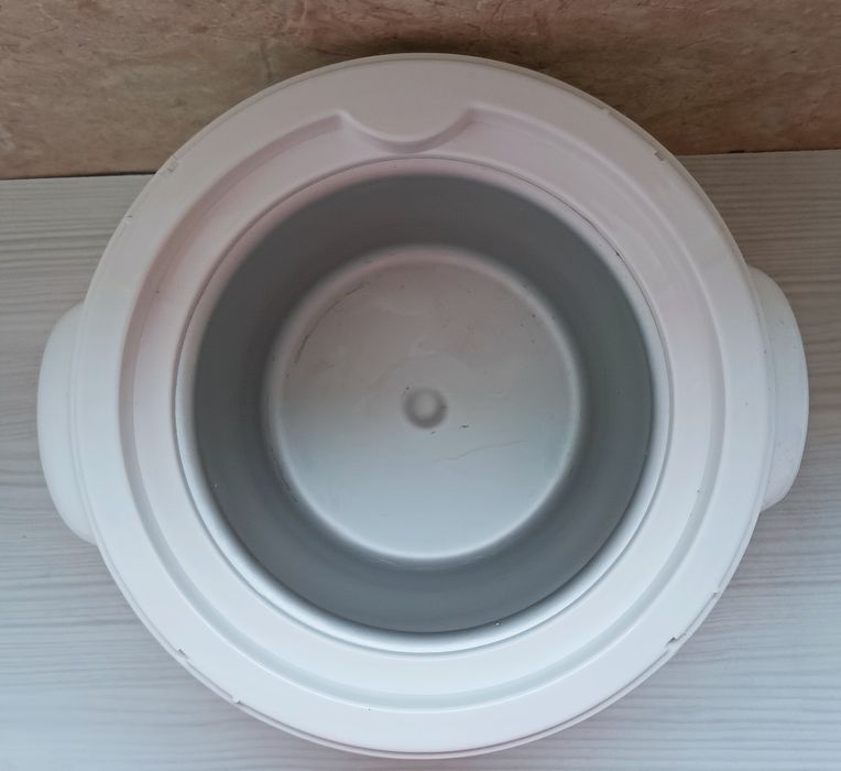 Мороженеця clatronic ICM 3225