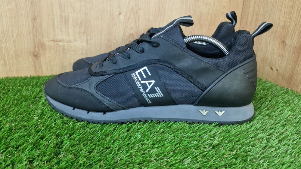 EA7 Emporio Armani. Розмір 45 1/3